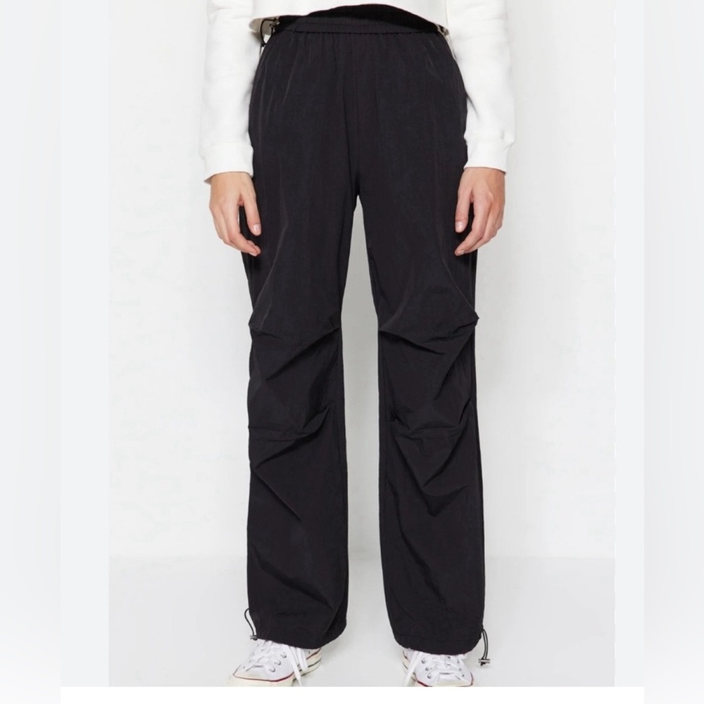 Parachute Pants Size M